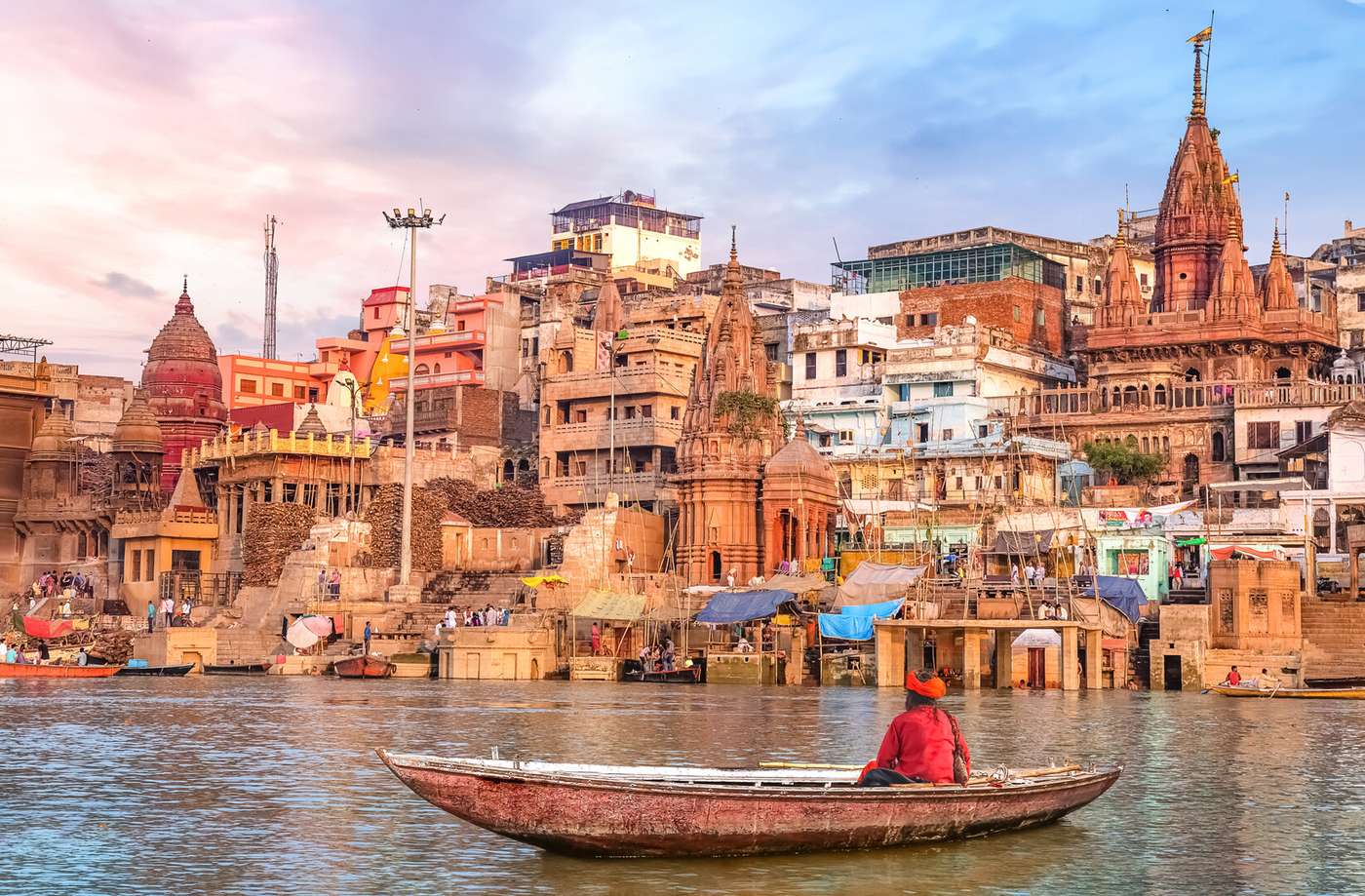 Varanasi City - places to visit in India pod