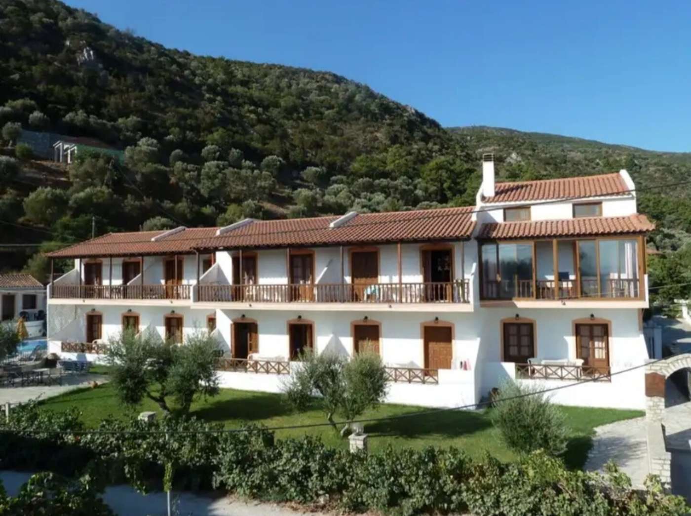 Sunwaves Apartments, Samos