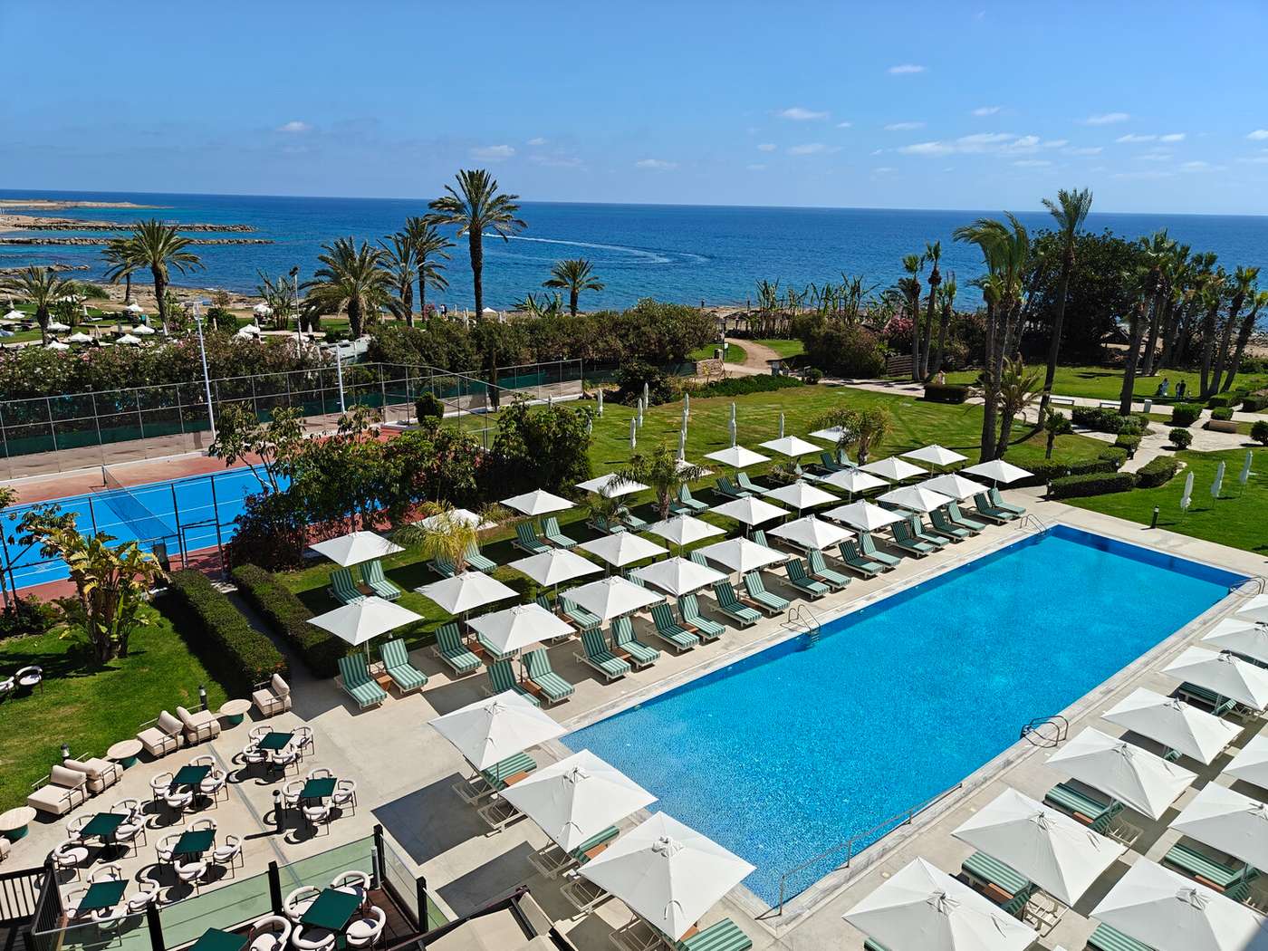A Imperial Island Resort hotel