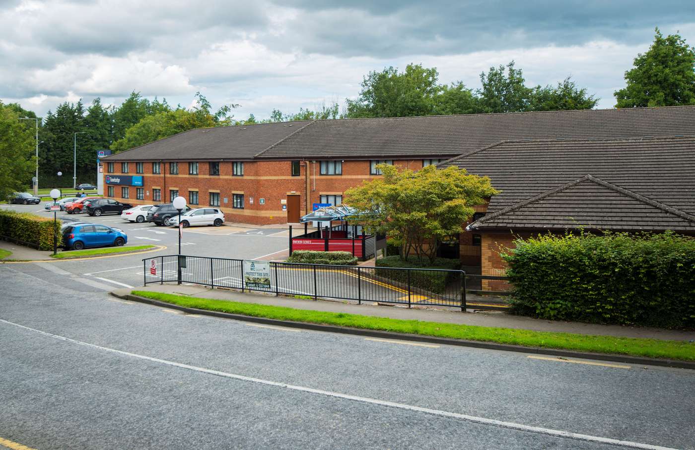 Travelodge-Dublin-Airport-North-Swords-General-view-1