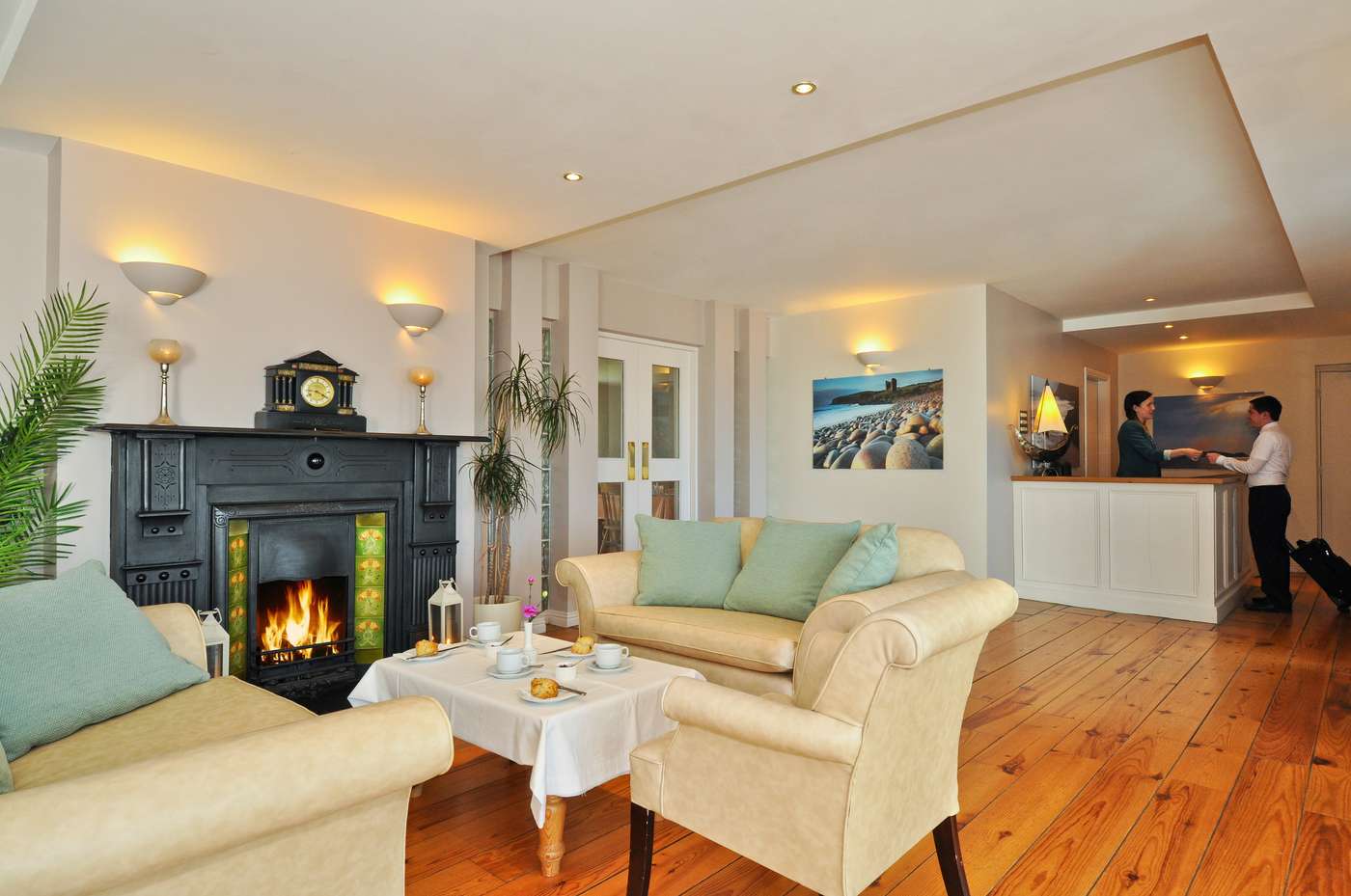 Dingle Harbour Lodge-Ireland-Dingle-Lobby-6