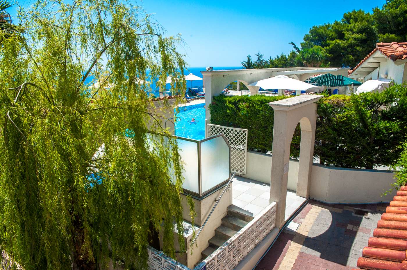 Mouikis-Sun-Village-Pool-1