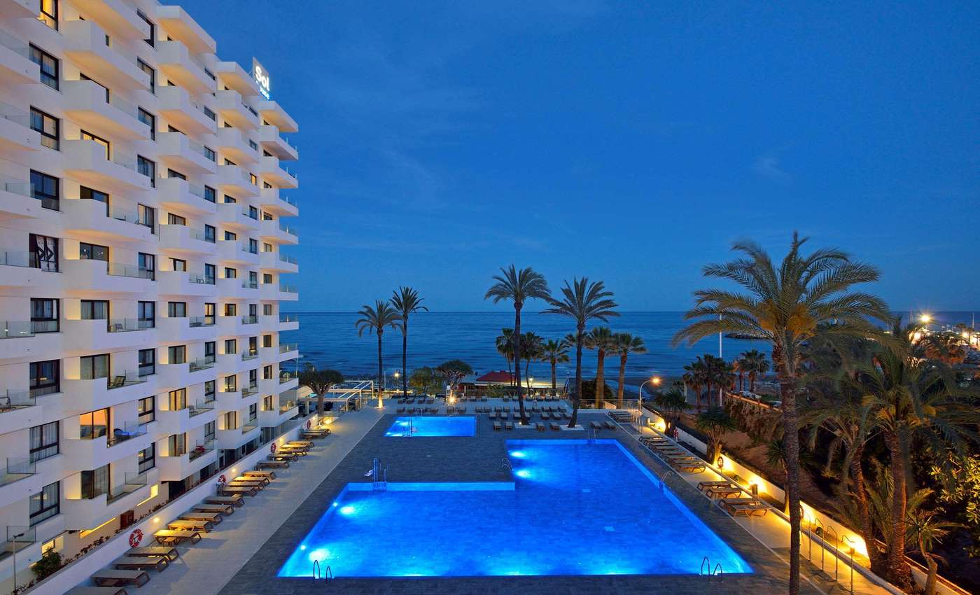 Hotel-Ocean-House-Costa-del-Sol-Affiliated-by-Melia-Pool-1
