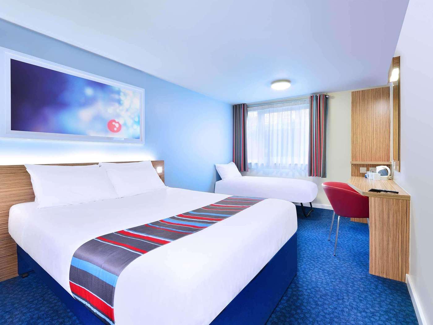 Travelodge Manchester Central Arena-United Kingdom-Manchester Lancs-Room-8