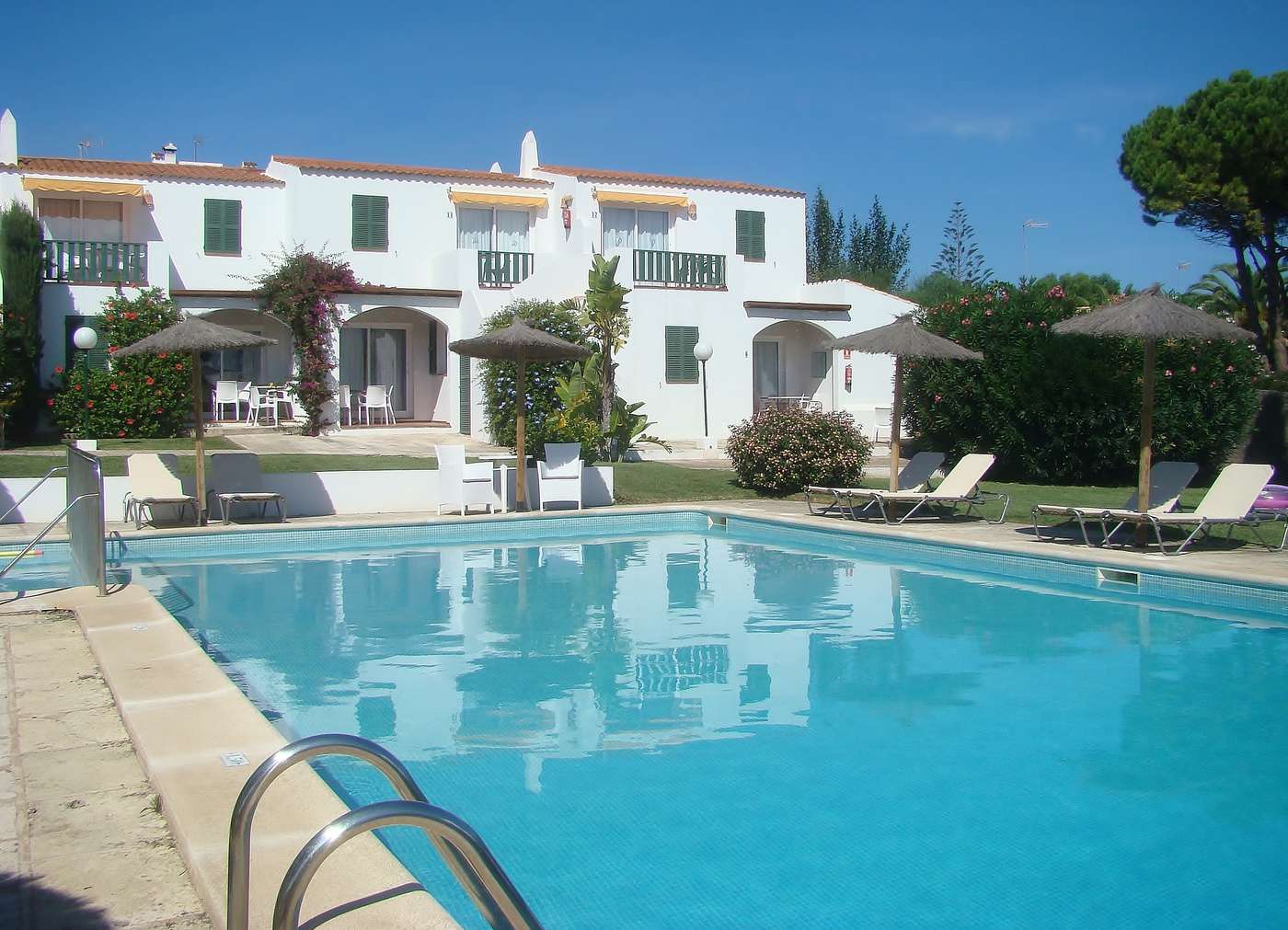 Nure-Mar-y-Mar-Pool-1