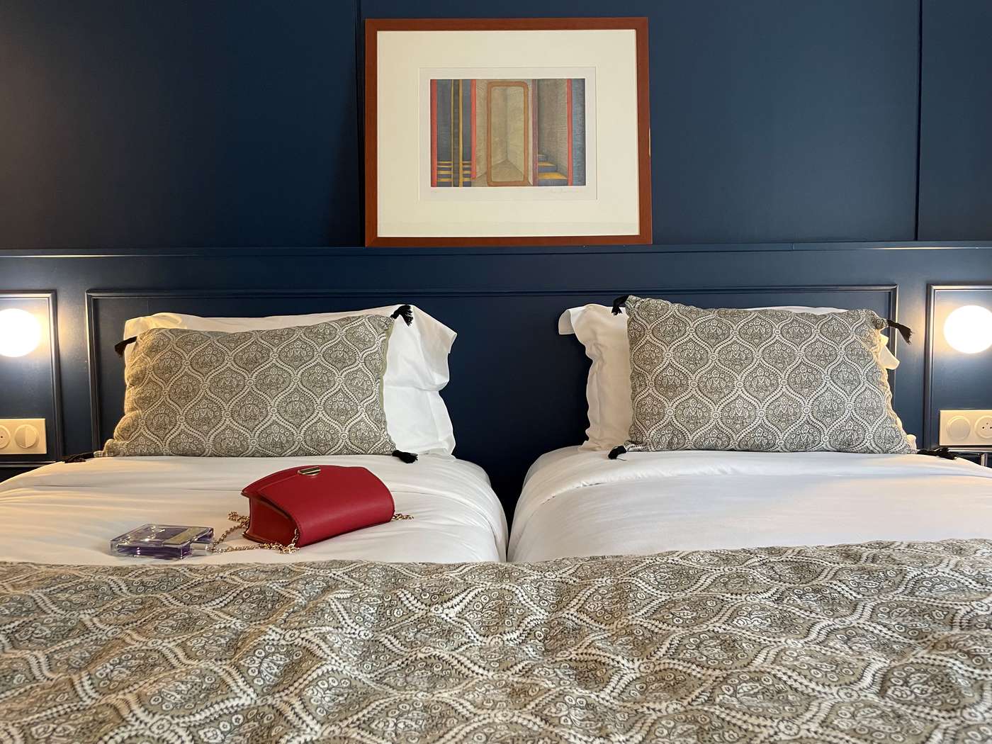 Pergolese-Paris-Room-1