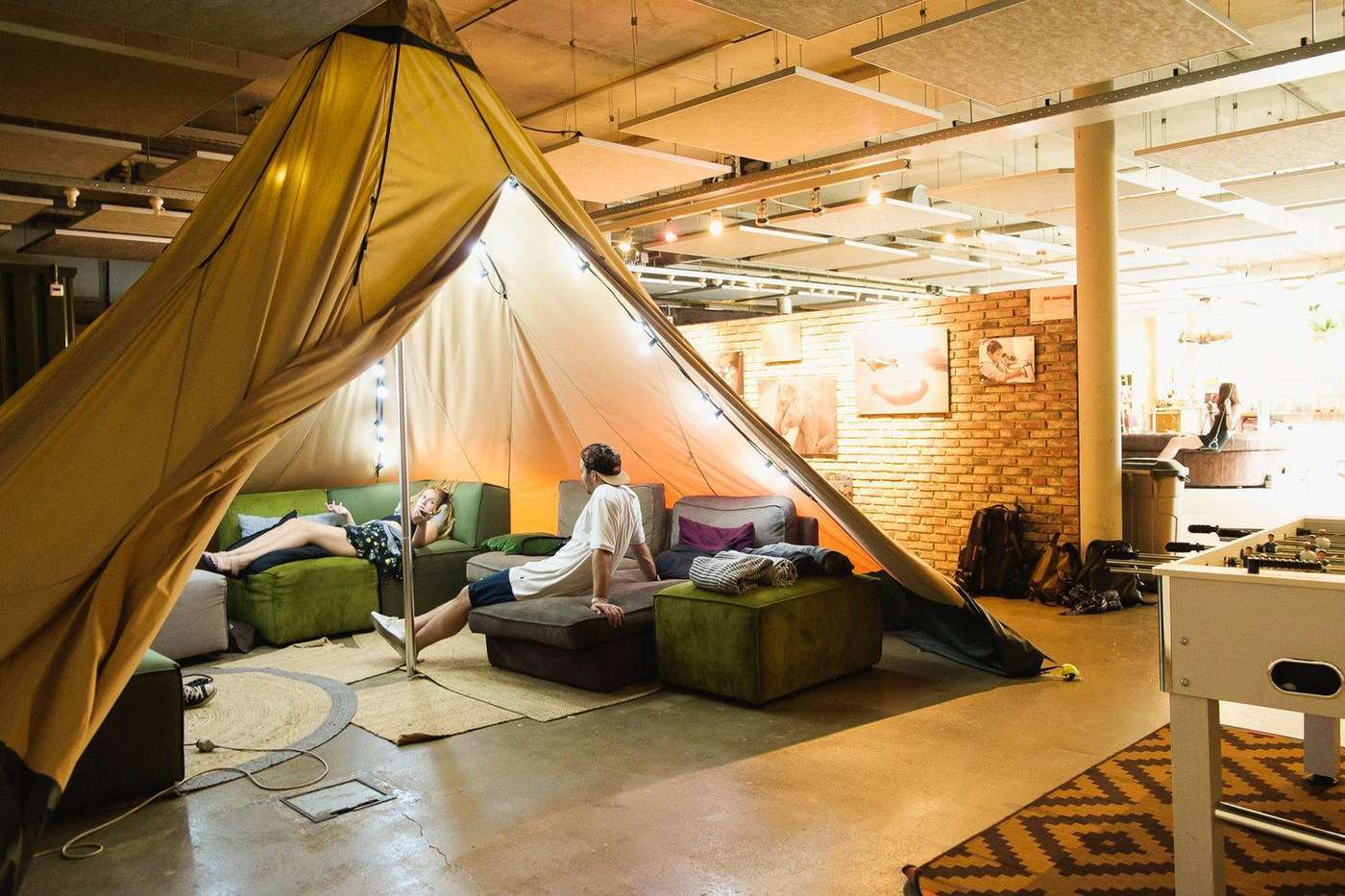 Ecomama-Hotel-Lobby-1