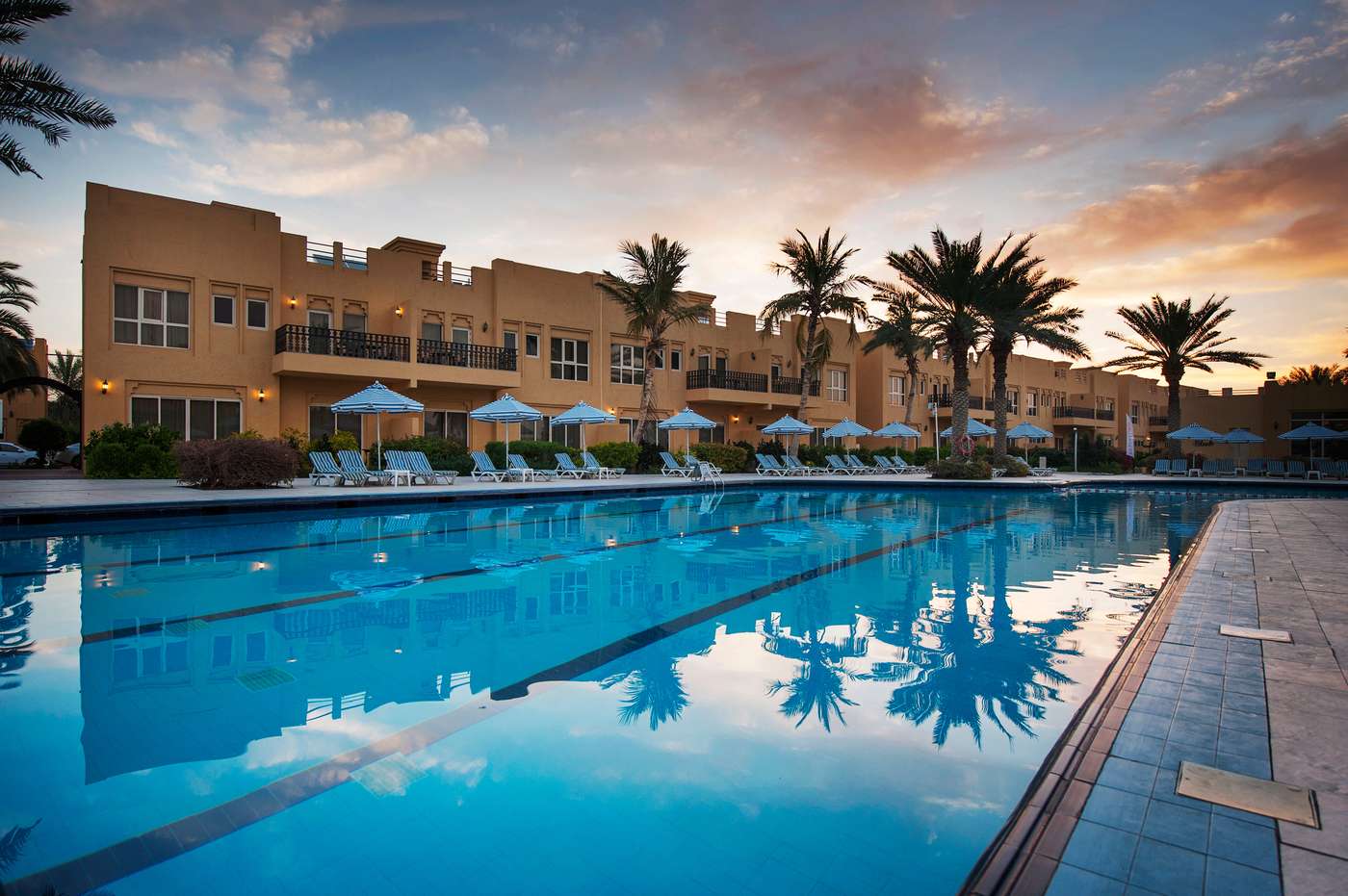 Al-Hamra-Residence-Pool-1