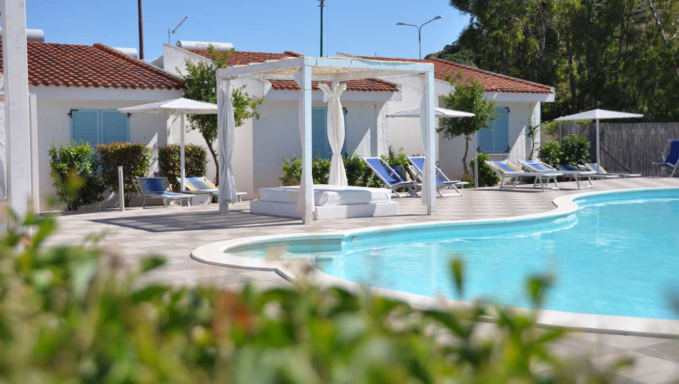 Resort-Fior-di-Sardegna-Pool-1