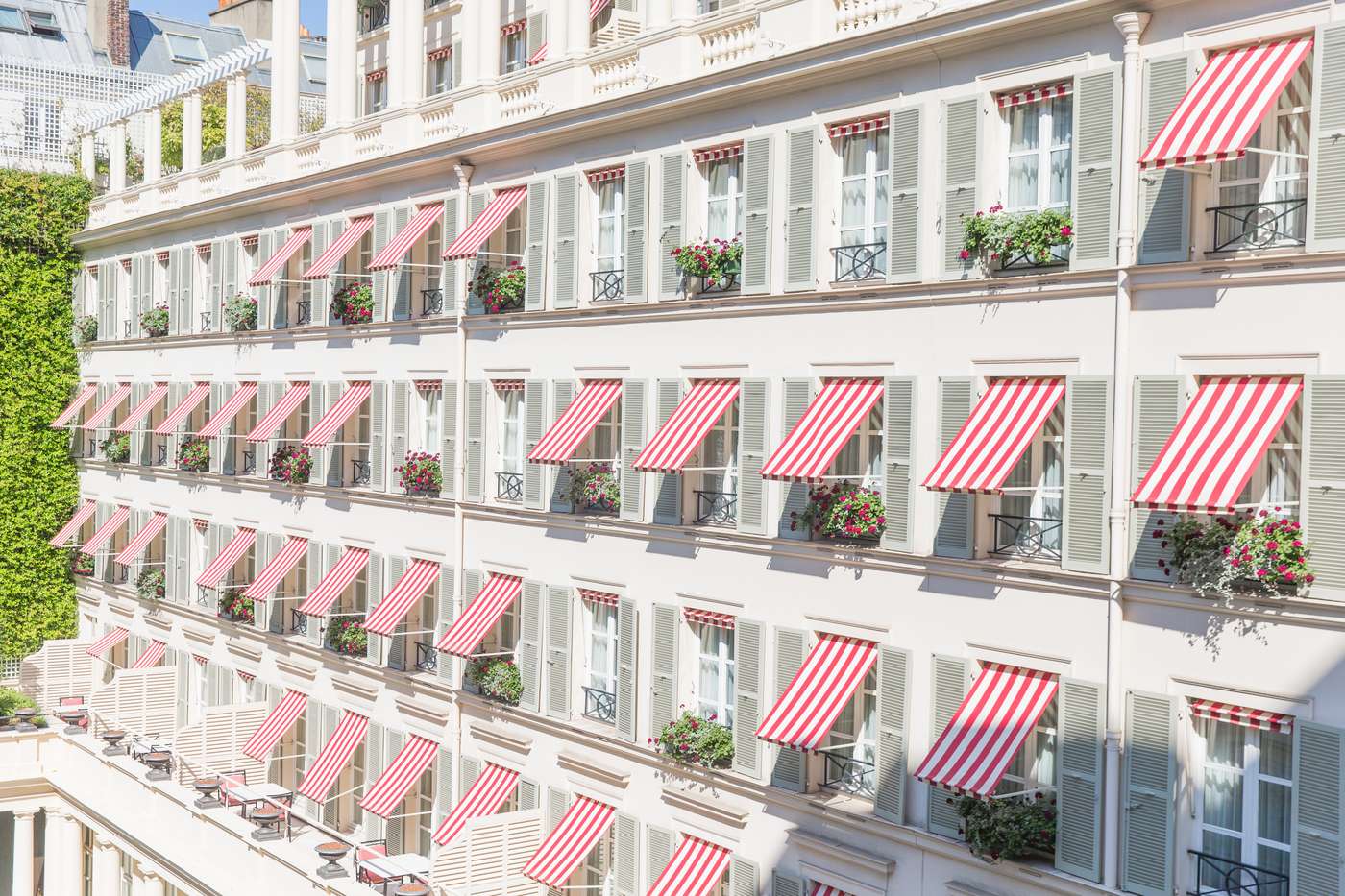 Le-Bristol-Paris-General-view-1