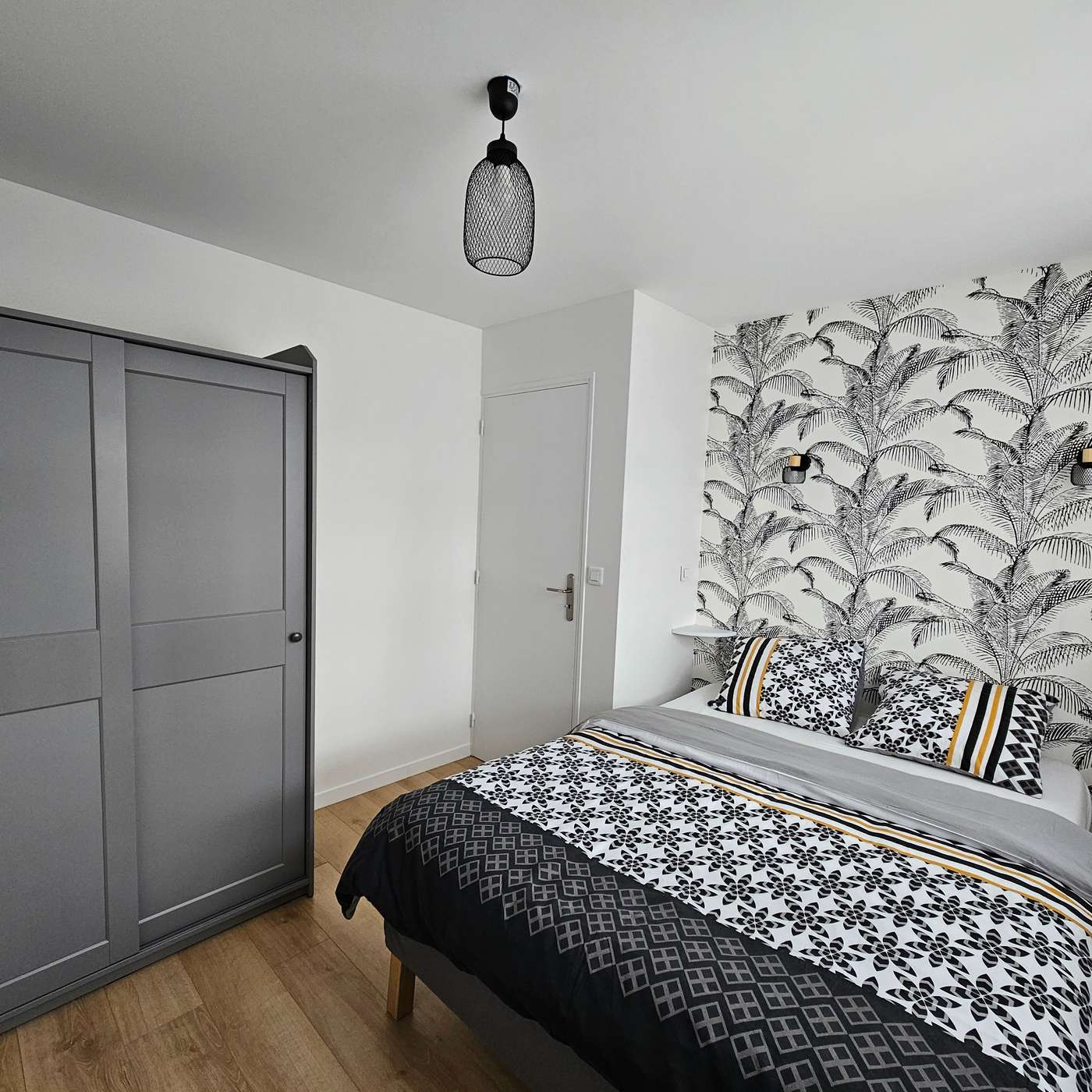 Residence-Le-Relais-Amelie-Room-1