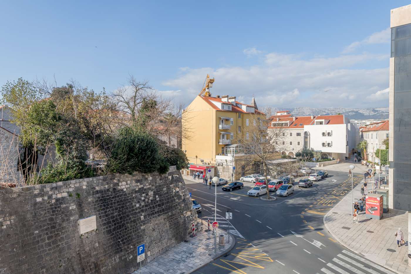 Starlight-Luxury-Rooms-Room-1