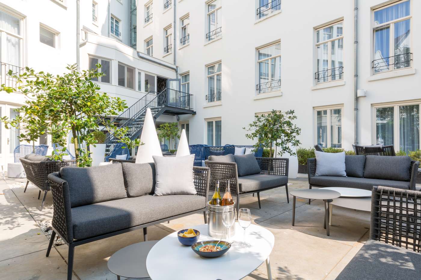 Leonardo-Museumhotel-Amsterdam-City-Center-Terrace-1