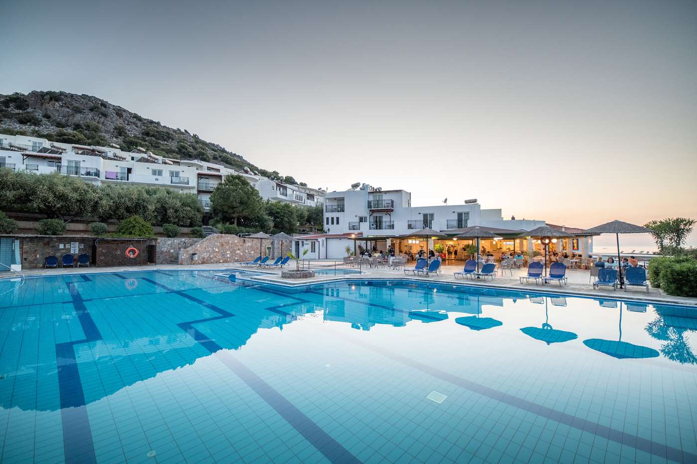 Hotel Semiramis Village