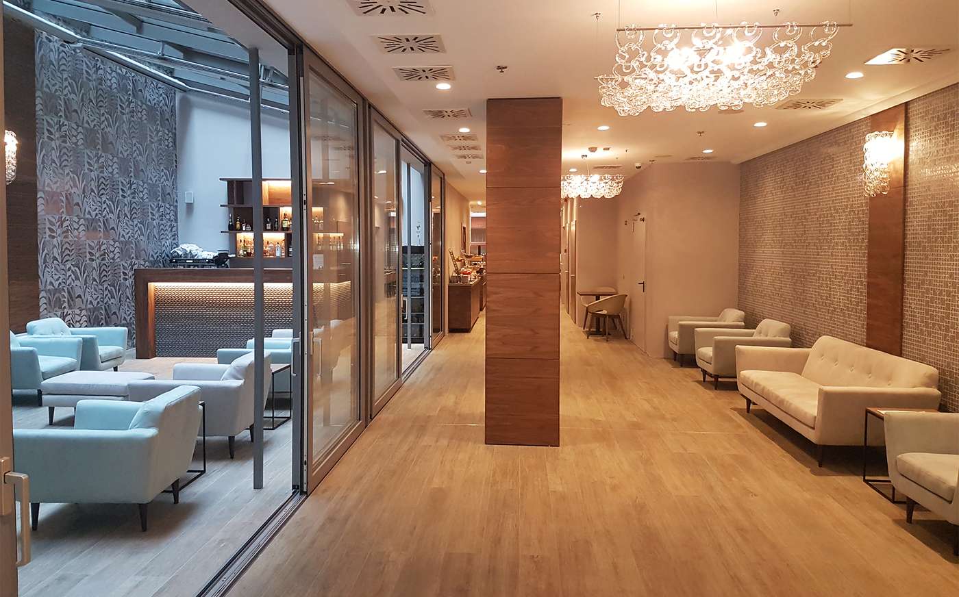 Charm-Hotel-Budapest-Lobby-1