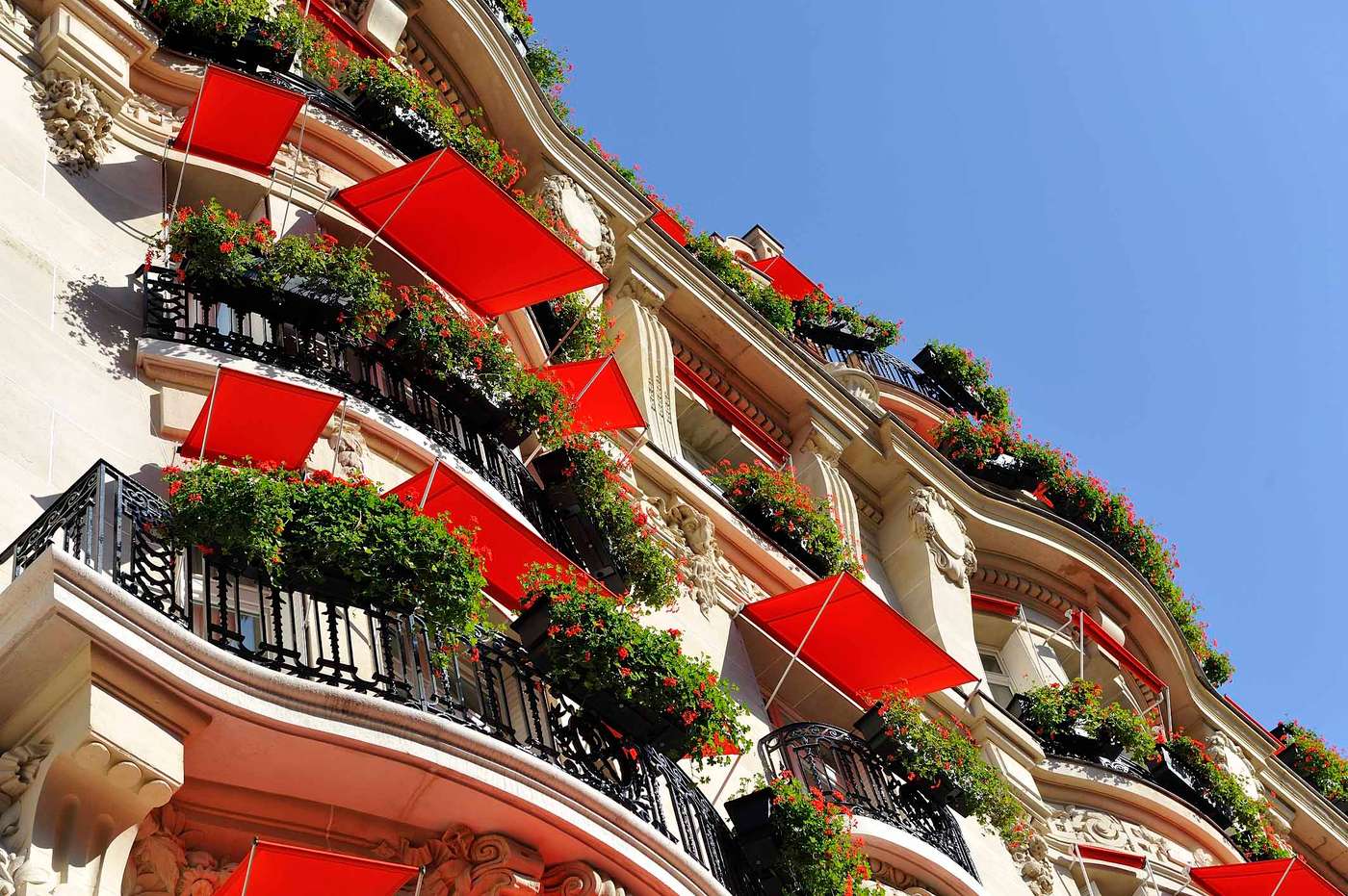Hotel Plaza Athenee - France - Paris - General view - 0