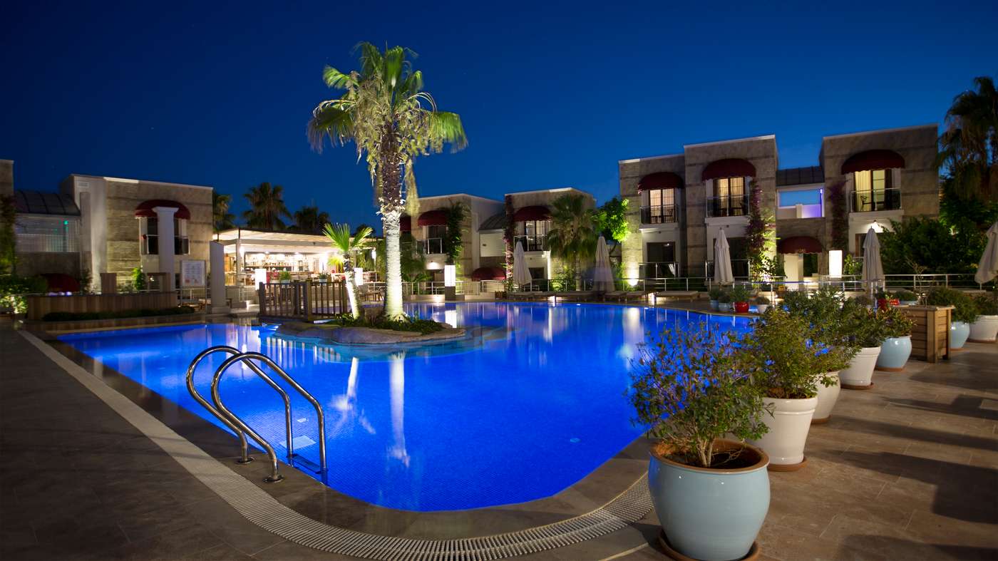 Bodrium-Hotel-and-Spa-Pool-1