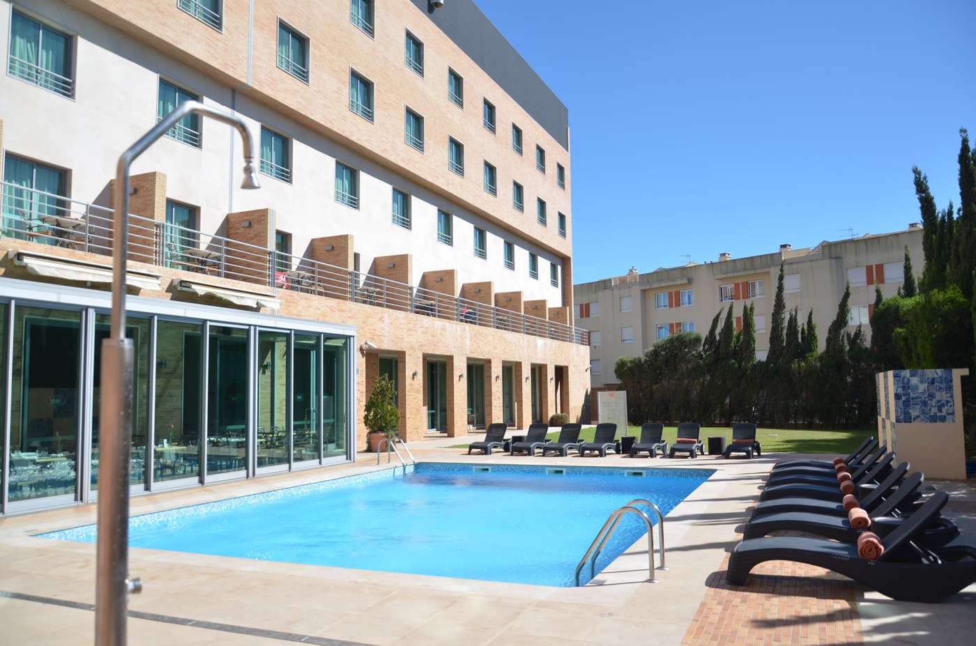 Real-Oeiras-Pool-1