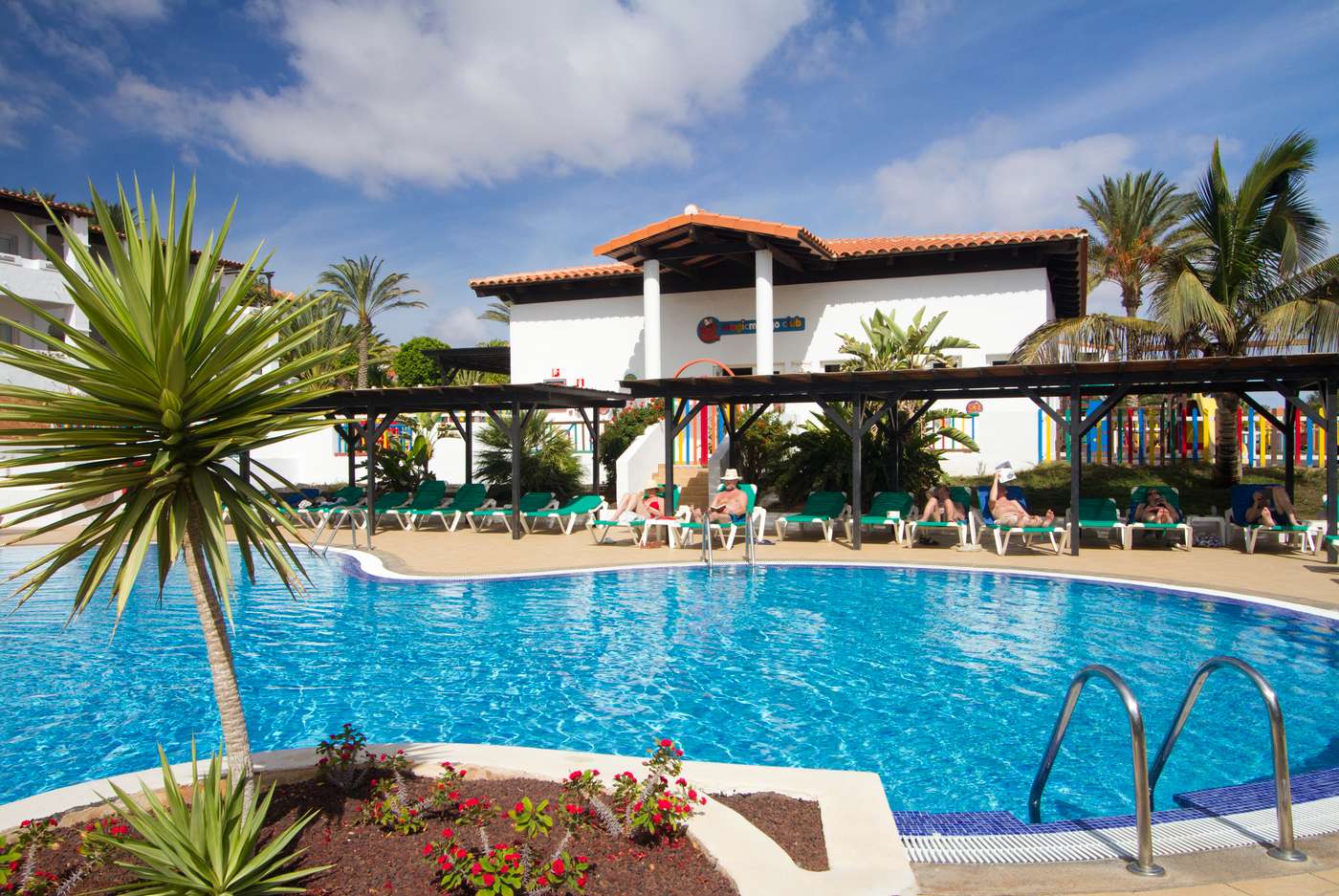 TUI-Magic-Life-Fuerteventura-Pool-1