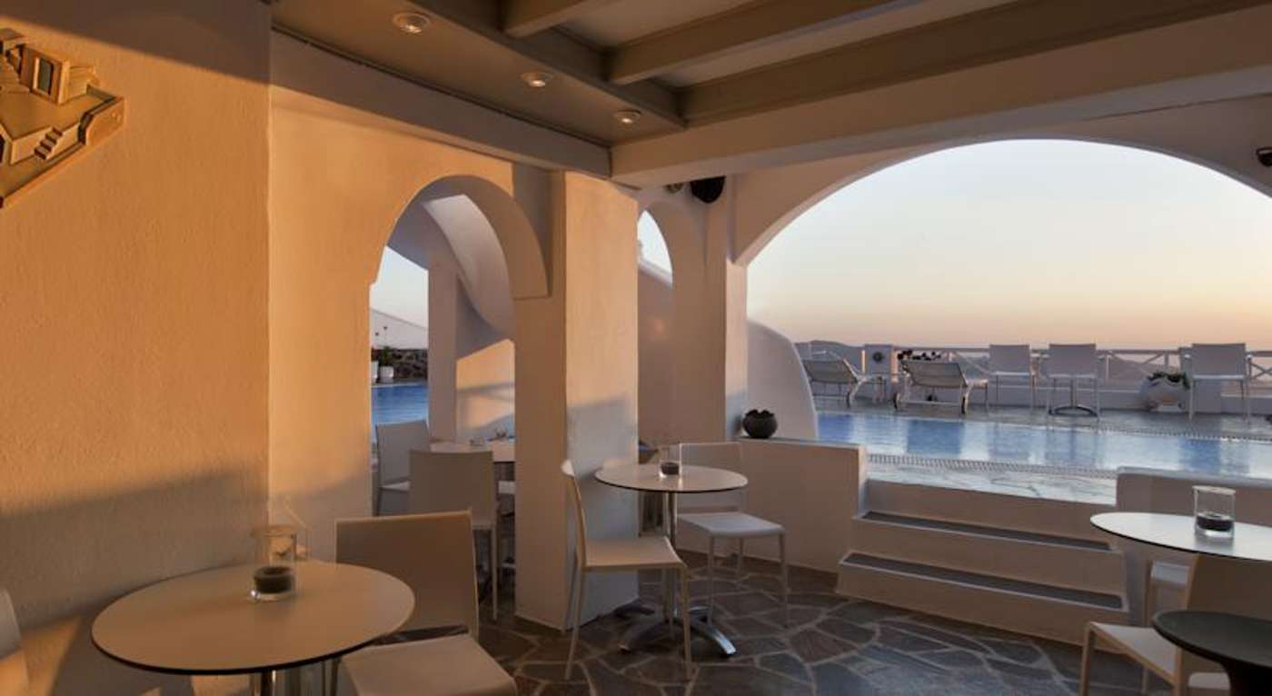 Regina Mare in Santorini, Greece