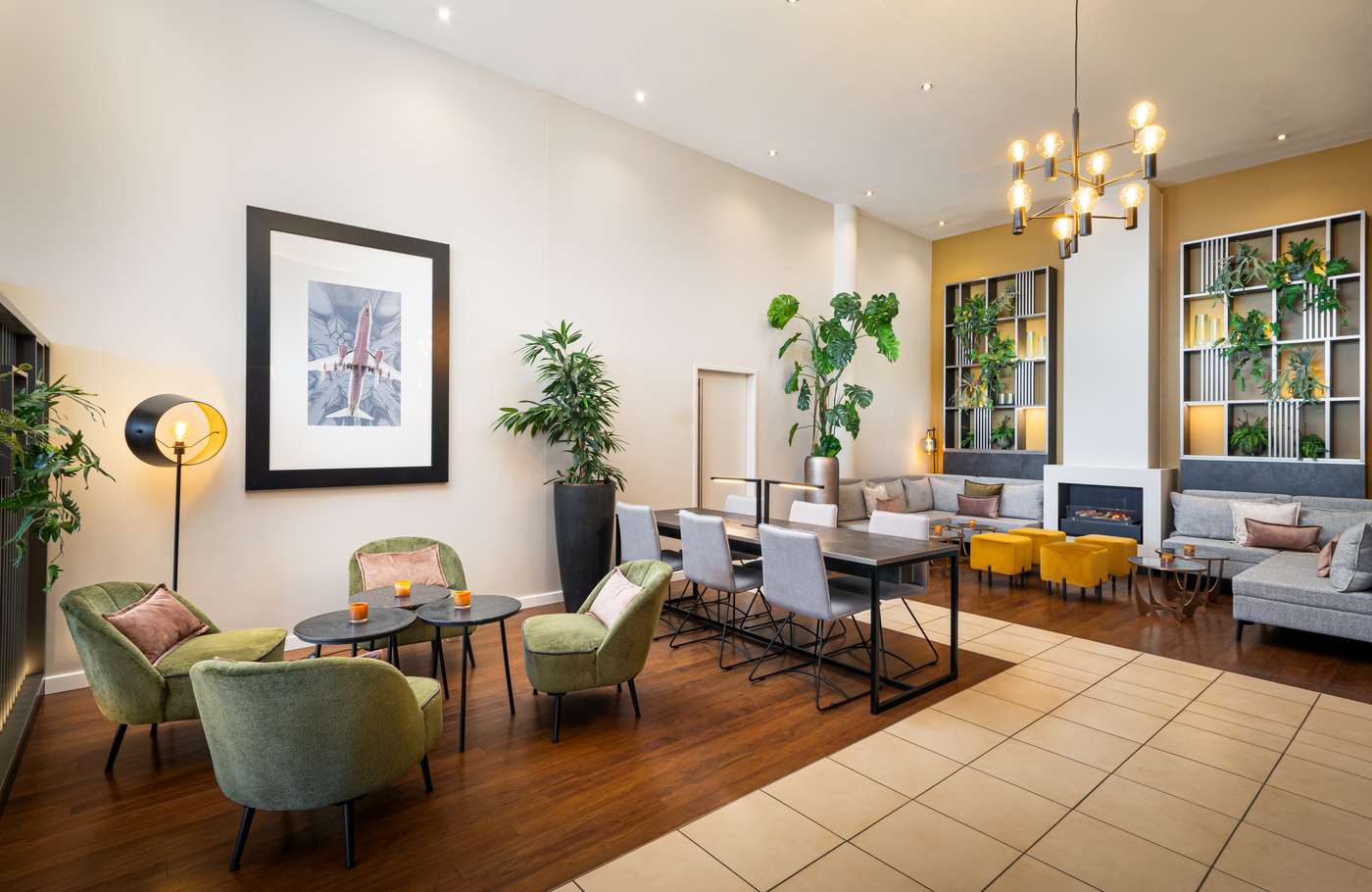 Leonardo Hotel Salzburg Airport-Austria-Wals Siezenheim-Lobby-4