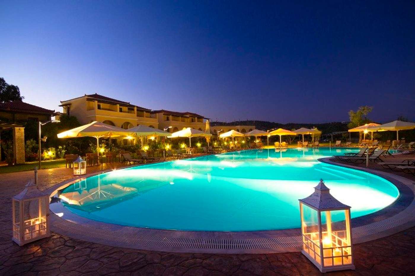 Aktaion-Resort-Pool-1