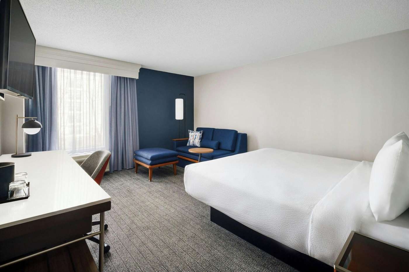 Courtyard Atlanta Buckhead-United States-Atlanta-Room-9