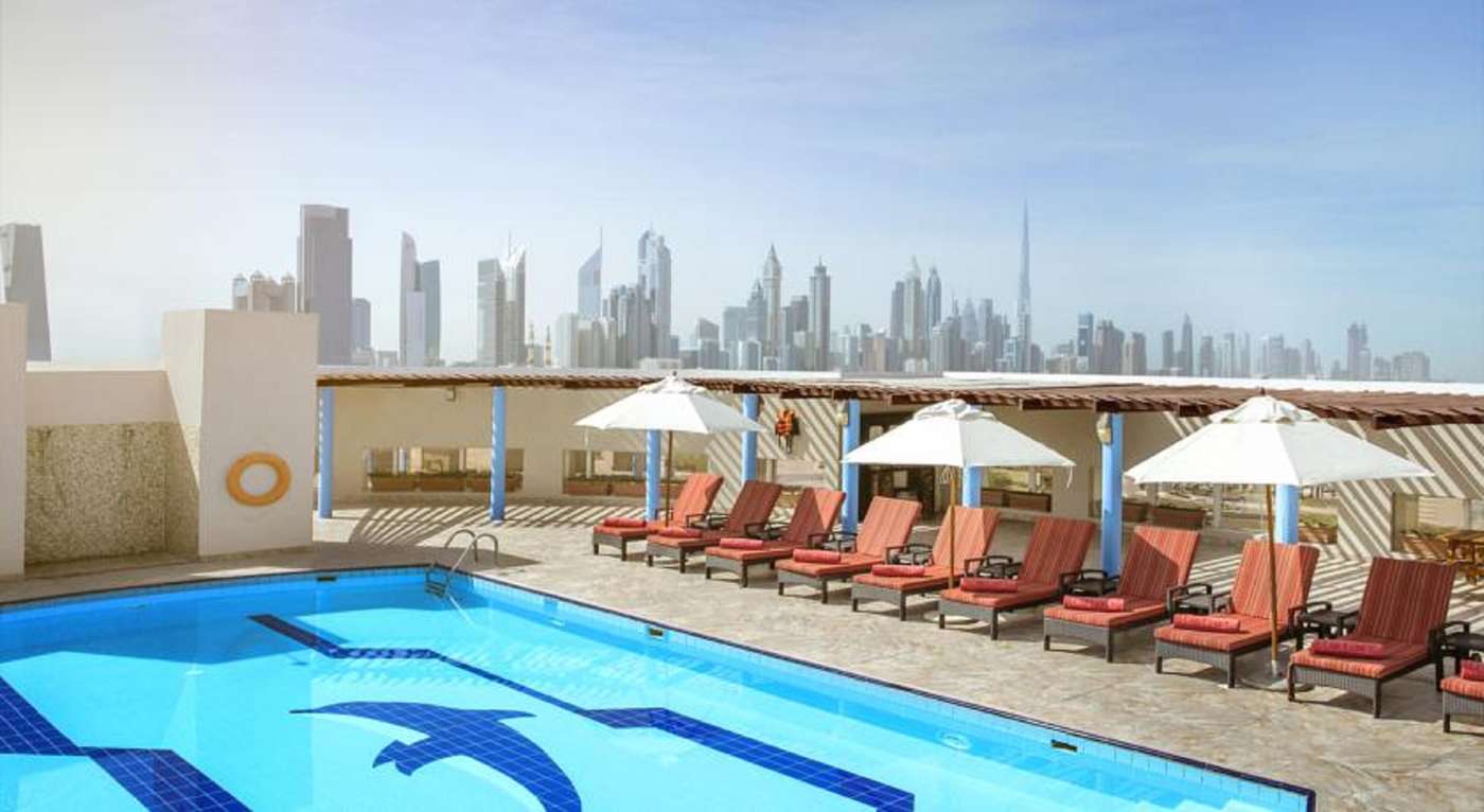 Jumeira-Rotana-Pool-1