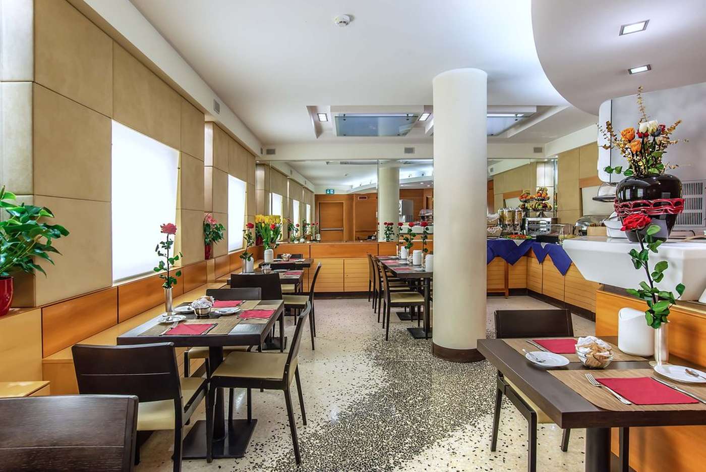 Memphis-Italy-ROME-Lobby-2