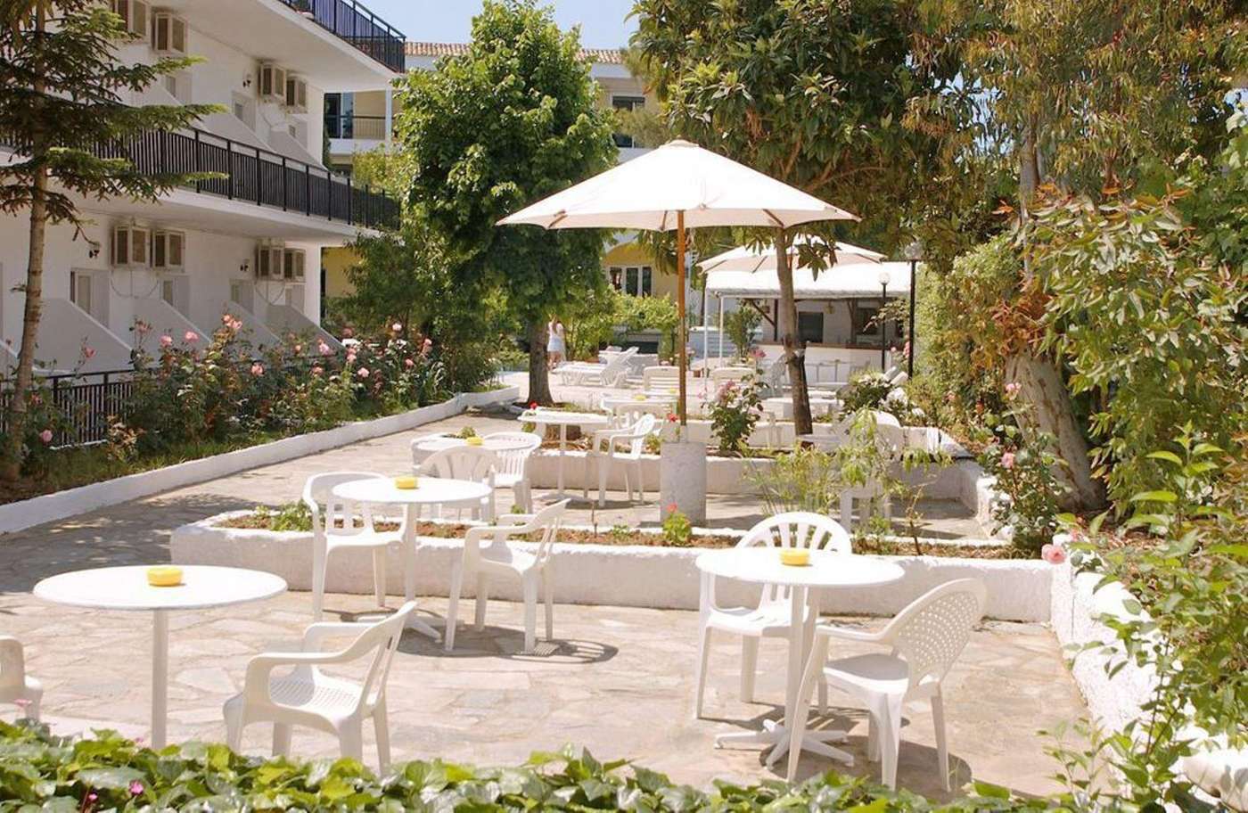 Popi-Star-Terrace-1