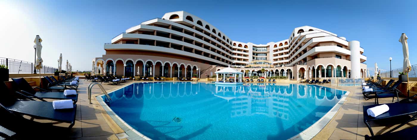 Radisson-Blu-Resort--Malta-St--Julians-Pool-1