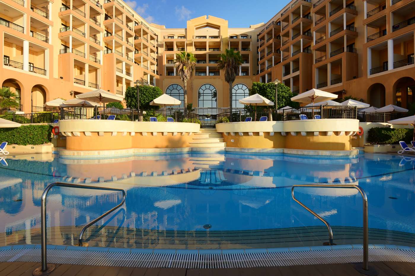 Corinthia-Hotel-St-George-s-Bay-Pool-1