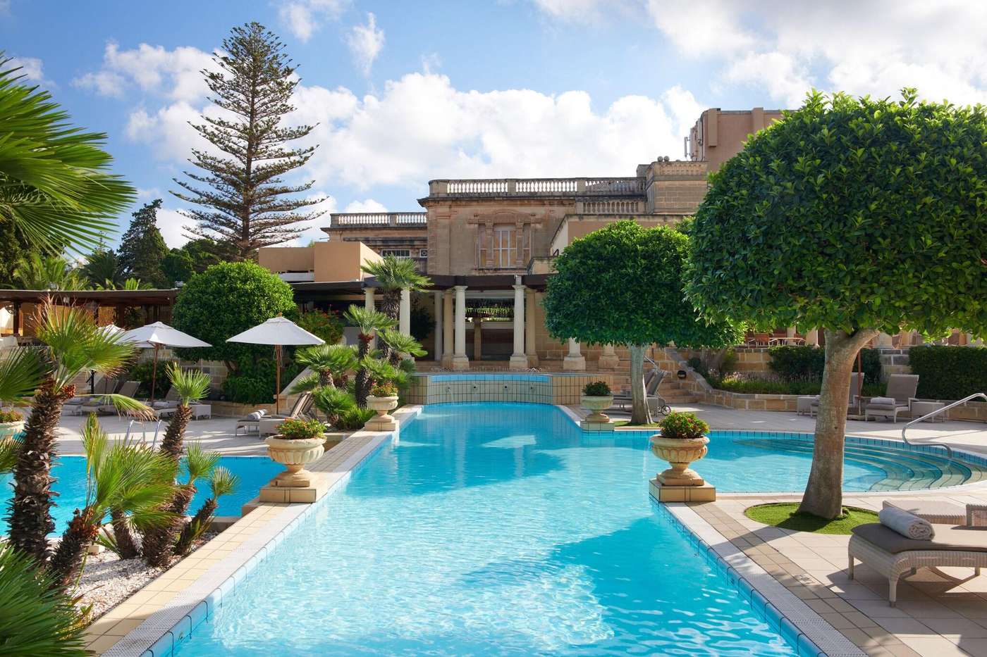 Corinthia-Palace-Hotel-General-view-1