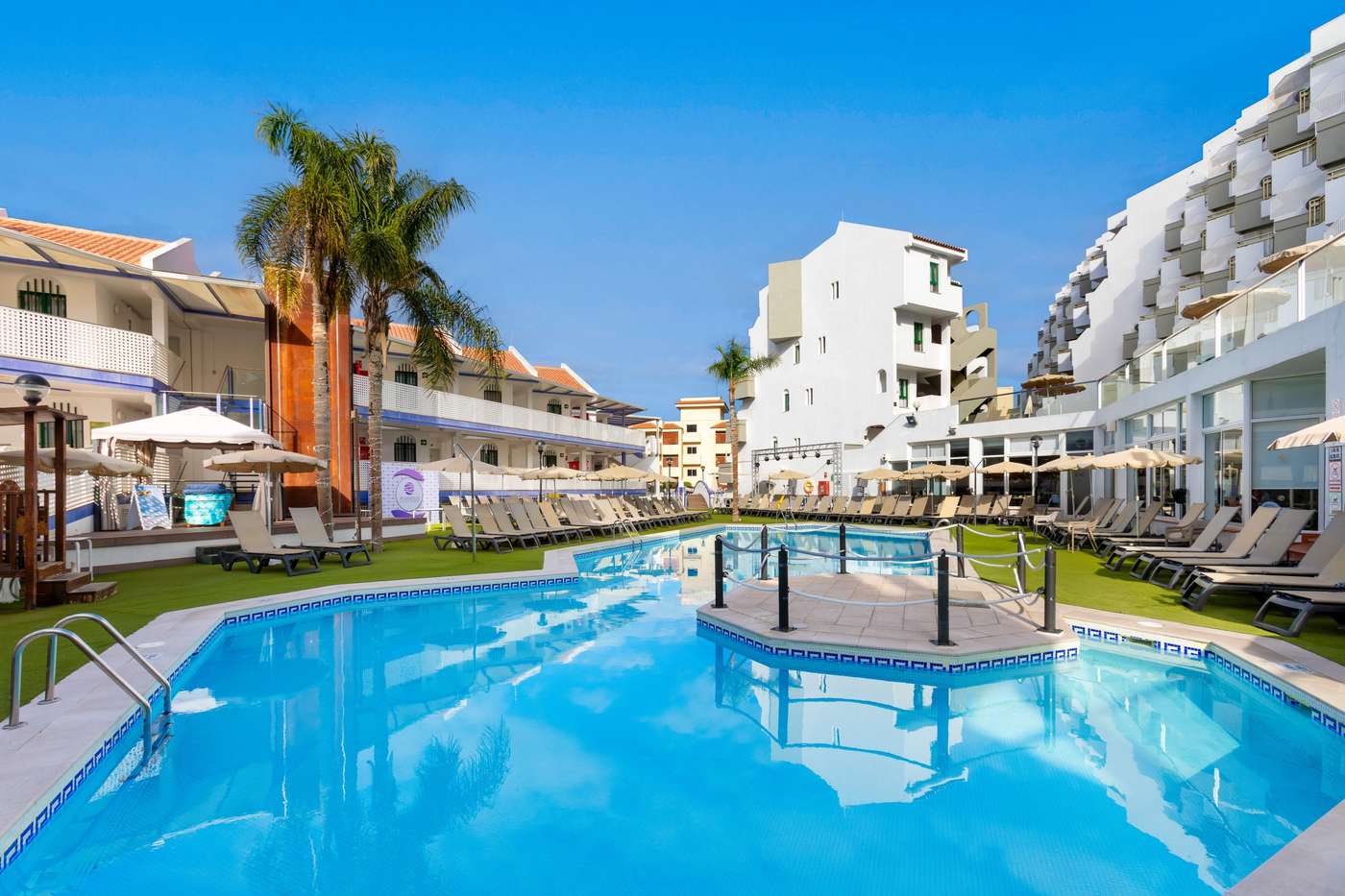 Playaolid-Suites---Apartments-General-view-1