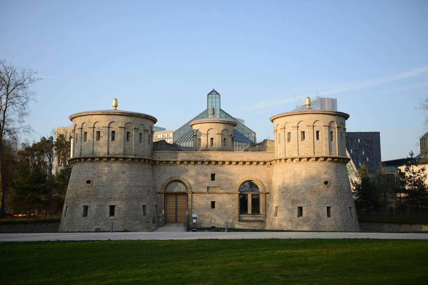 Christophe-Colomb-General-view-1