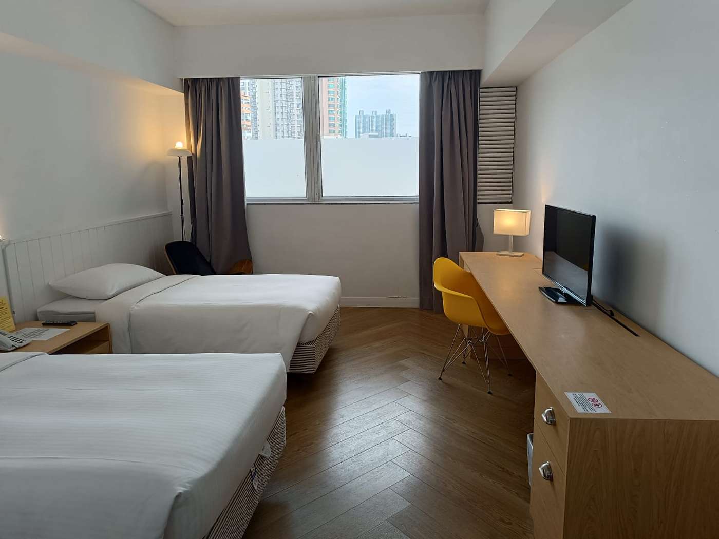 Caritas-Oswald-Cheung-International-House-Room-1