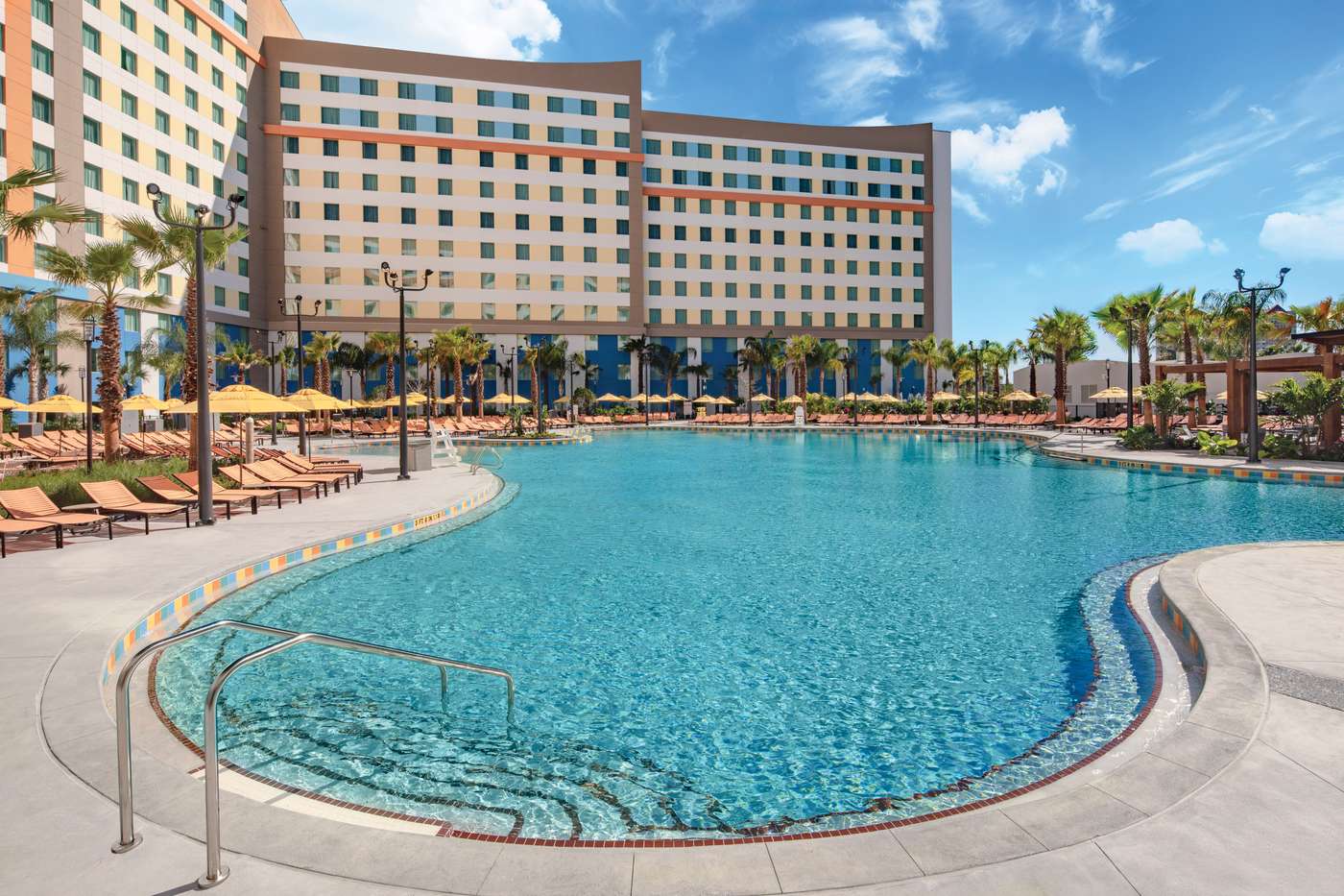 20-45201 ESR20 Dockside Pre-Open Shoot 022720-022920,.Loews Hotels.Endless Summer Resort.Pool.Oasis Bar.Architecture