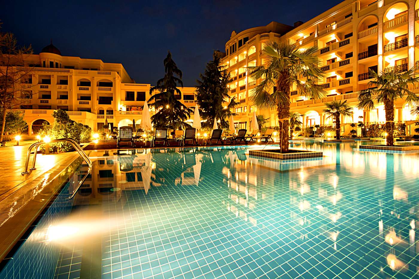 Grand-Hotel---Spa-Primoretz-Pool-1