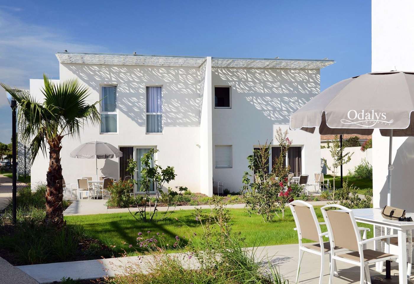Residence Prestige Odalys Nakara - France - CAP D'AGDE - General view - 6