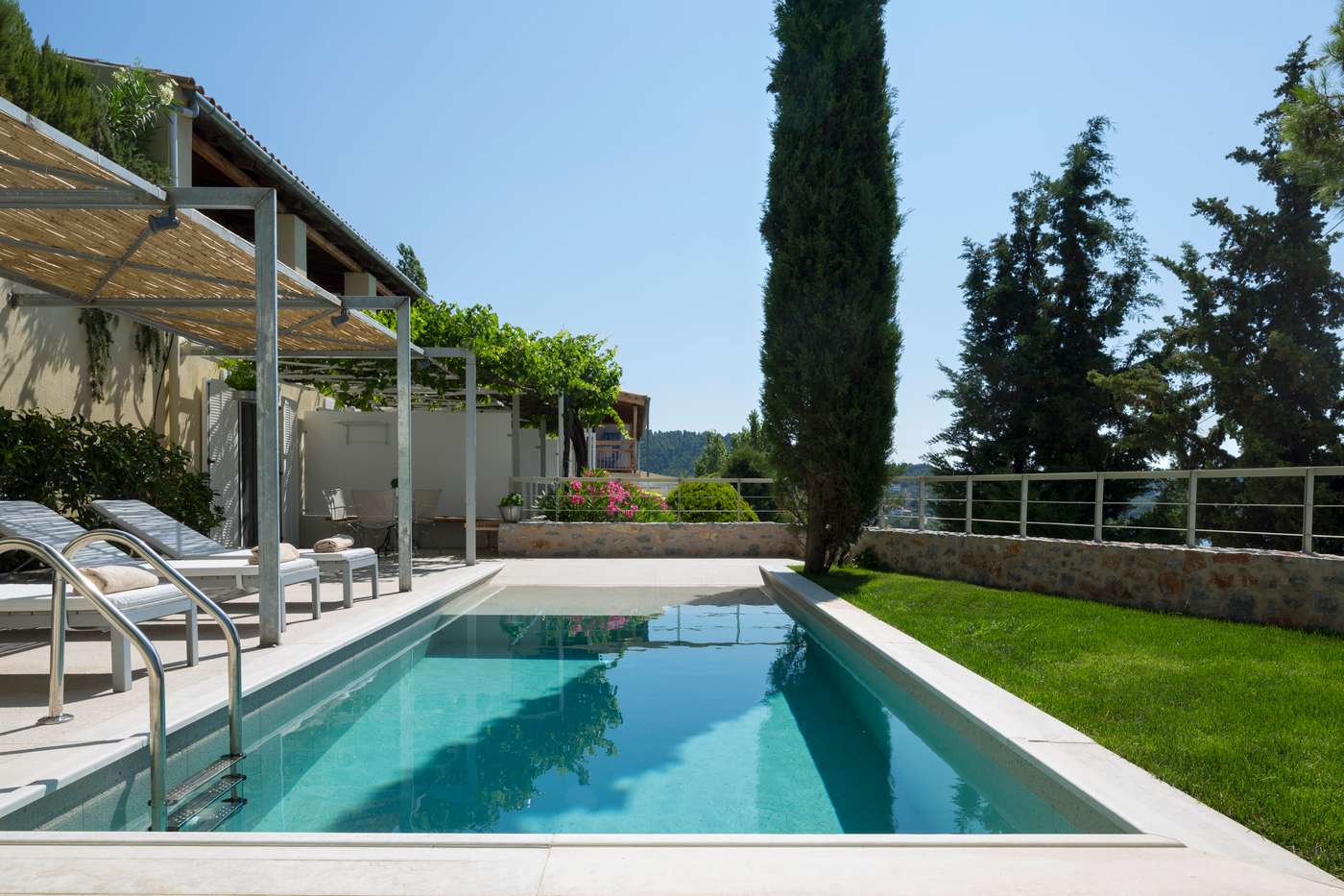 ATRIUM SKIATHOS, HHH, 30JUN2016