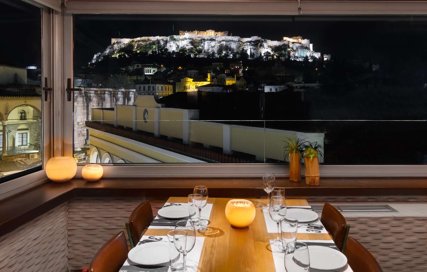 360-Degrees-Restaurant-1