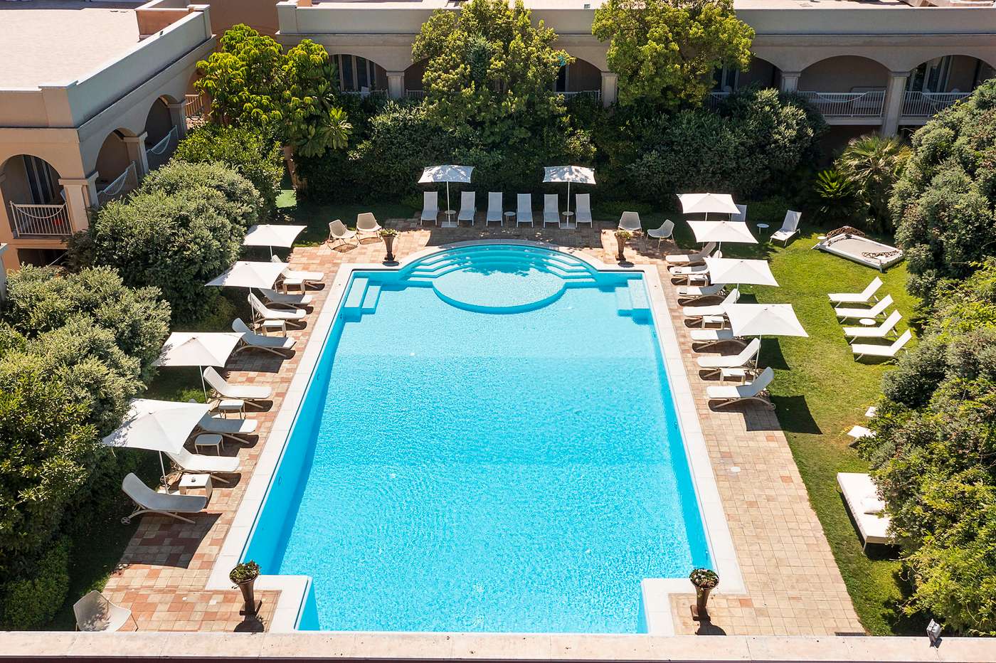 Romano-Palace-Luxury-Hotel-Pool-1