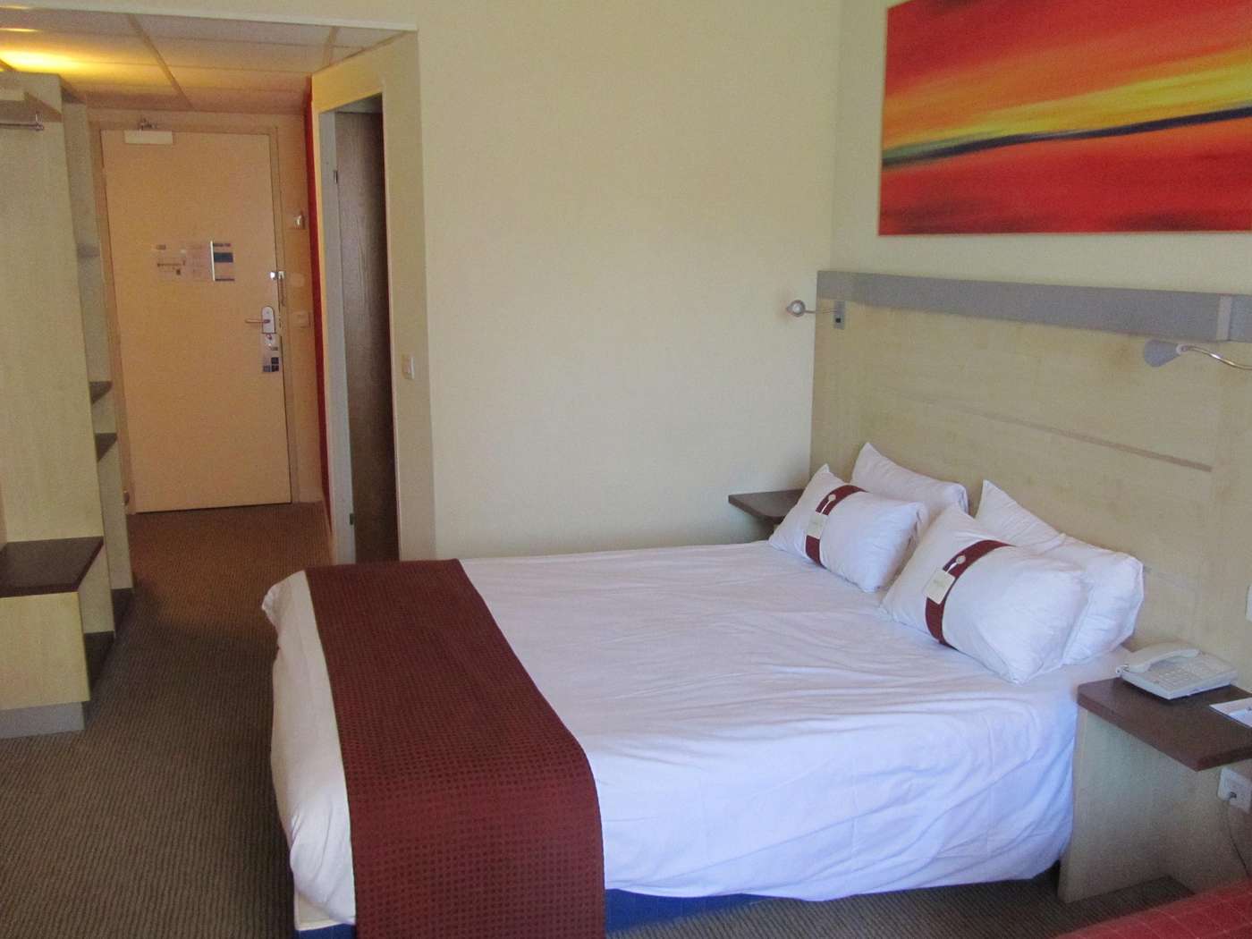 Le Domaine des Fontaines-France-BERNIN-Room-9