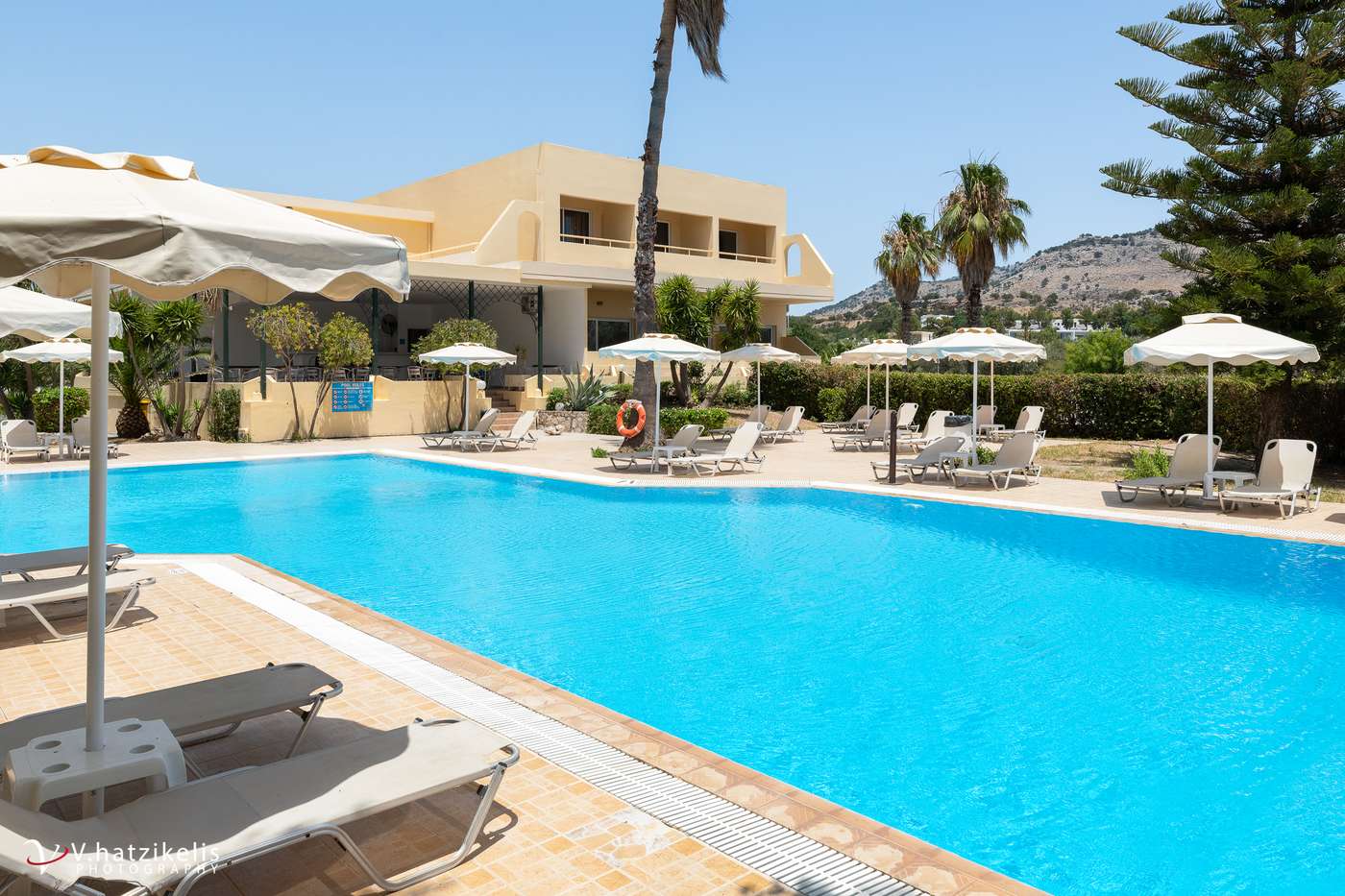 Olive-Garden-Pool-1