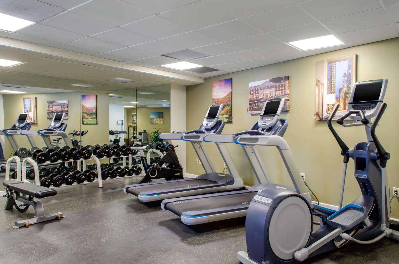 Omni Riverfront - United States - NEW ORLEANS - Sports and Entertainment - 0