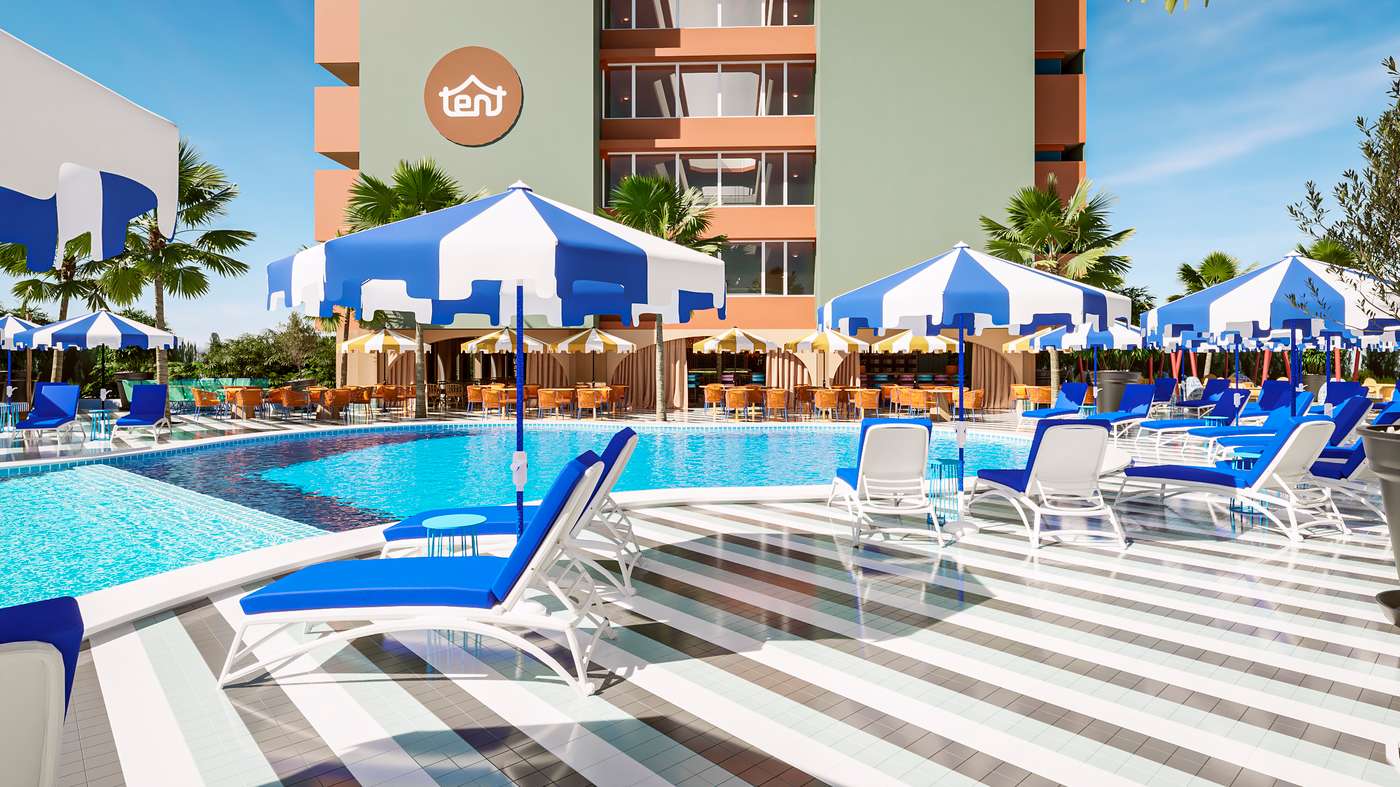 A Tent Mojito Suites hotel