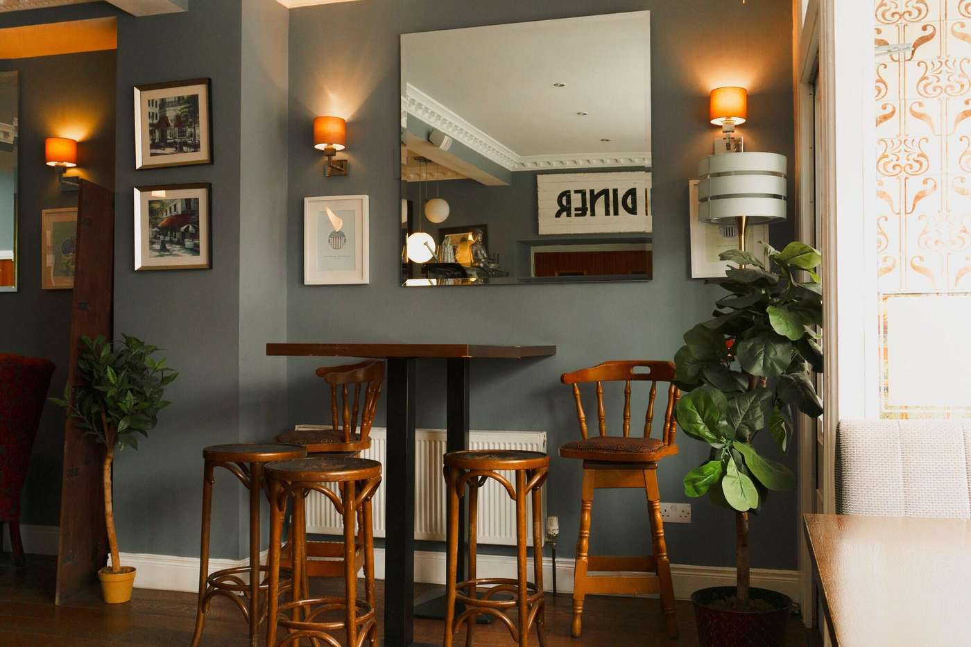 Phoenix-Park-Hotel-Restaurant-1