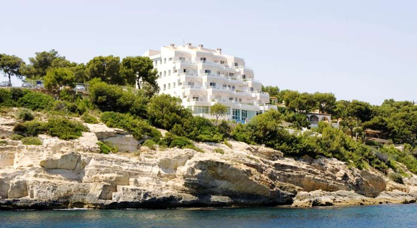 Globales Cala Vinas Apartments in Balearics, Majorca, Spain