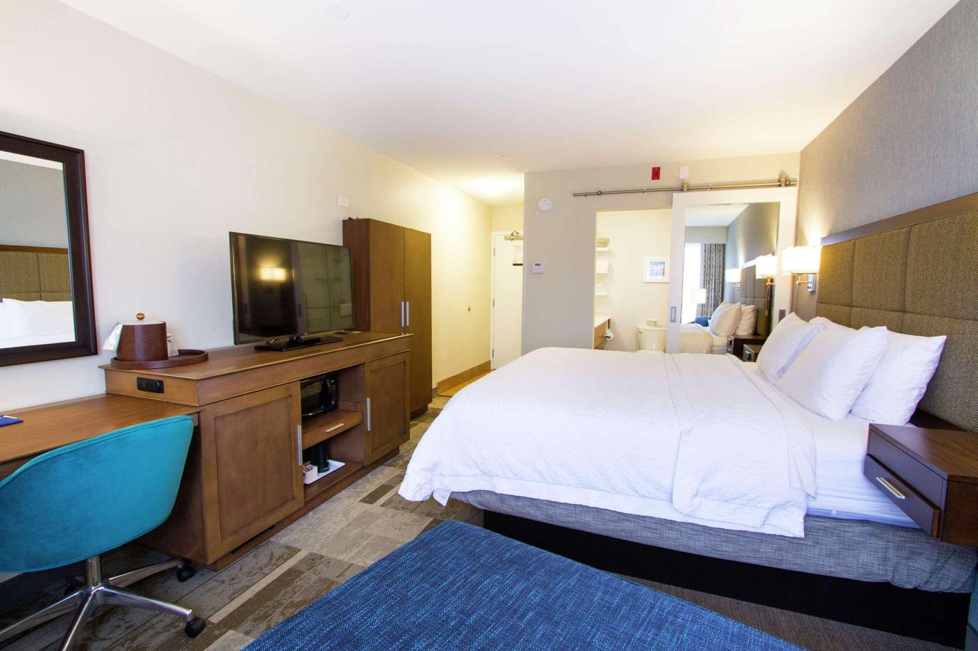 Hampton Inn by Hilton Vancouver Airport-Canada-RICHMOND-Room-6