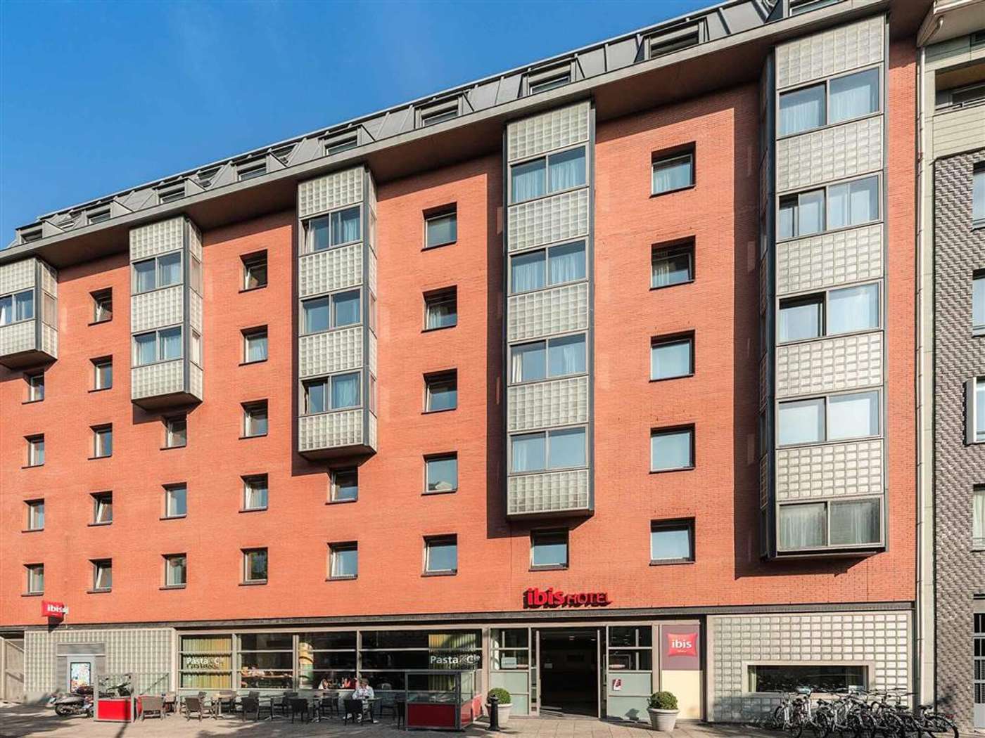 ibis-Amsterdam-Centre-Stopera-General-view-1